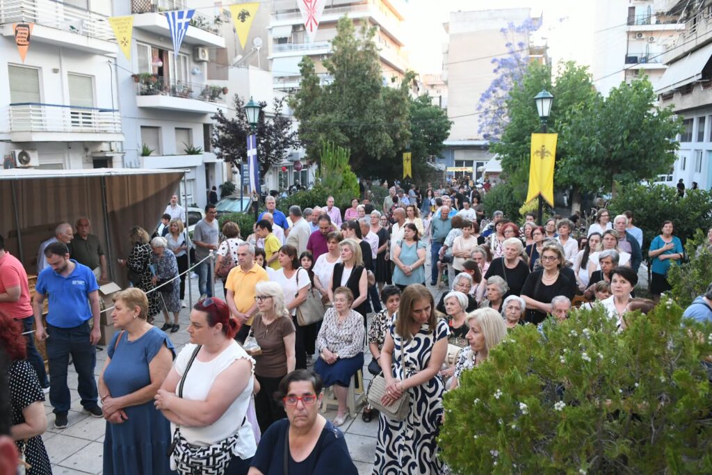 Στις θρησκευτικές εκδηλώσεις του Αγίου Πνεύματος, στελέχη της δημοτικής αρχής ΦΩΤΟ; 32 Στις θρησκευτικές εκδηλώσεις του Αγίου Πνεύματος, στελέχη της δημοτικής αρχής ΦΩΤΟ;