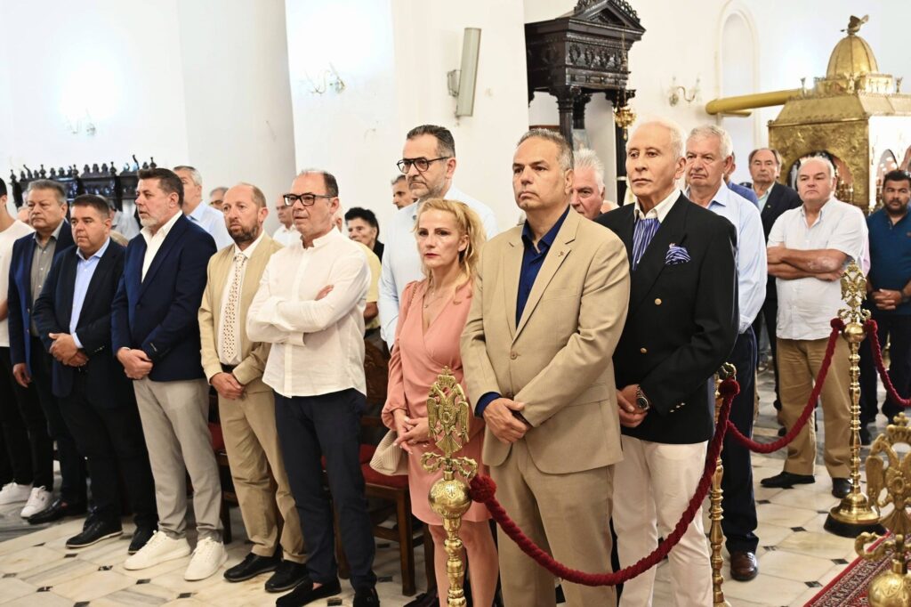 Η εορτή του Συνδέσμου Εργοληπτών Ηλεκτρολόγων Αιγίου ΦΩΤΟ 5 Η εορτή του Συνδέσμου Εργοληπτών Ηλεκτρολόγων Αιγίου ΦΩΤΟ