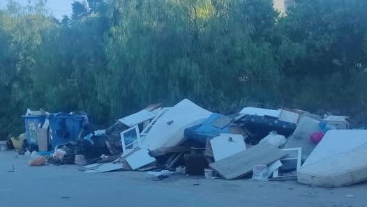 Πάτρα: Σκουπιδότοπος δίπλα-δίπλα σε σχολεία 36 Πάτρα: Σκουπιδότοπος δίπλα-δίπλα σε σχολεία