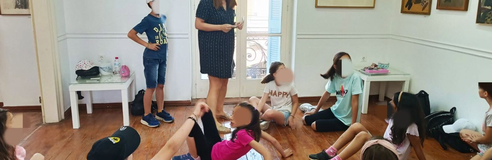 Επίσκεψη του 1ου Δημοτικού Ακράτας στην Πινακοθήκη «Ζωή Ψαρρού» ΦΩΤΟ