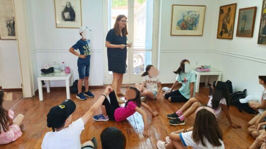 Επίσκεψη του 1ου Δημοτικού Ακράτας στην Πινακοθήκη «Ζωή Ψαρρού» ΦΩΤΟ