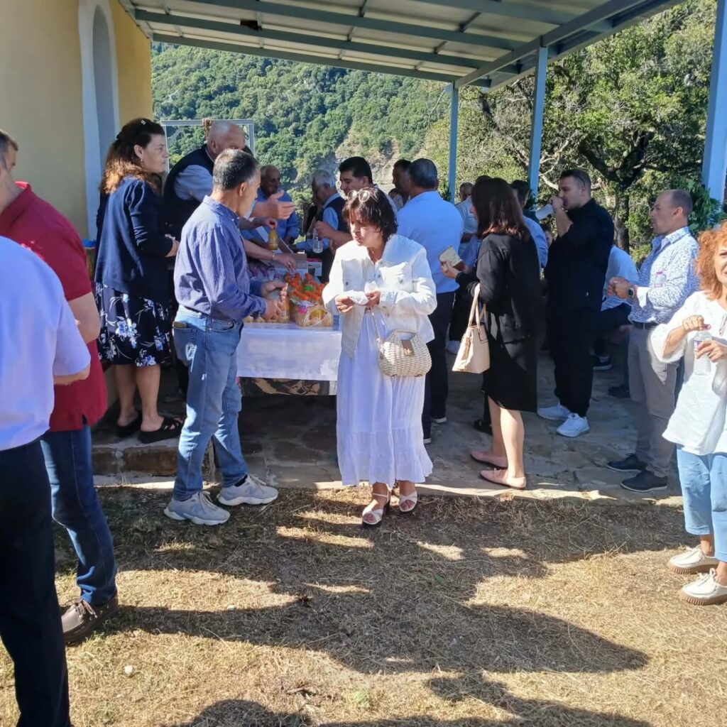 Στην Αγία Τριάδα ο Σύλλογος των Απανταχού Καλουσιωτών ΦΩΤΟ ' 29 Στην Αγία Τριάδα ο Σύλλογος των Απανταχού Καλουσιωτών ΦΩΤΟ '