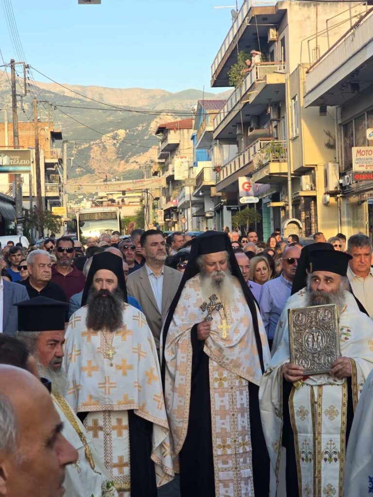 Γιόρτασε η Αγία Τριάδα Ζαρουχλεΐκων Πατρών ΦΩΤΟ 31 Γιόρτασε η Αγία Τριάδα Ζαρουχλεΐκων Πατρών ΦΩΤΟ