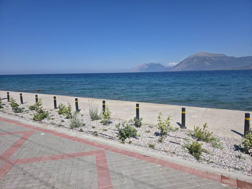 Πάτρα: Αλλάζει όψη η παραλιακή του Ρίου με τα πρώτα φυτά ΦΩΤΟ