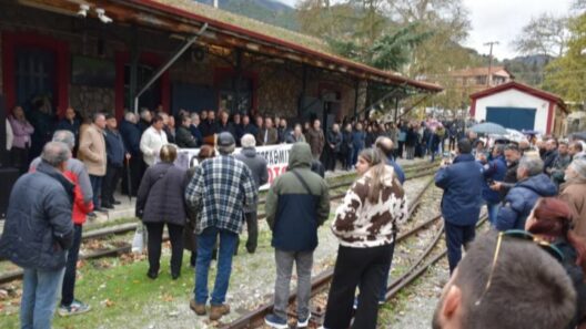 Αχαΐα: Οργή κατά της κυβέρνησης για τον κλειστό Οδοντωτό - Νέα διαμαρτυρία, από Διακοπτό και Καλάβρυτα, για "εμπαιγμό" 40 Αχαΐα: Οργή κατά της κυβέρνησης για τον κλειστό Οδοντωτό - Νέα διαμαρτυρία, από Διακοπτό και Καλάβρυτα, για "εμπαιγμό"