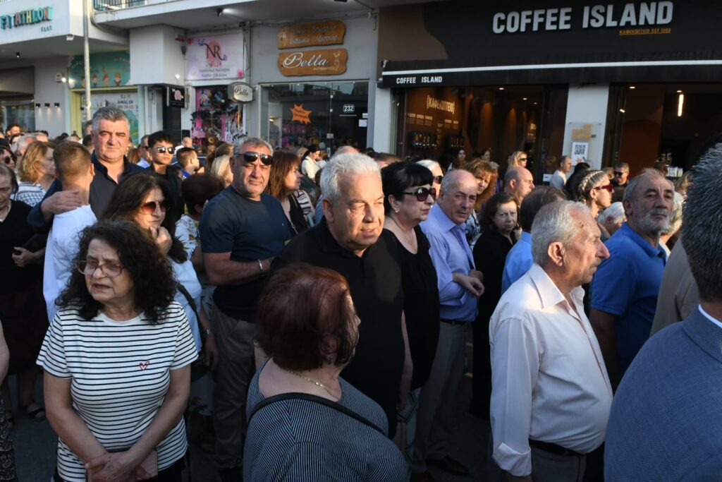 Στις θρησκευτικές εκδηλώσεις του Αγίου Πνεύματος, στελέχη της δημοτικής αρχής ΦΩΤΟ; 31 Στις θρησκευτικές εκδηλώσεις του Αγίου Πνεύματος, στελέχη της δημοτικής αρχής ΦΩΤΟ;