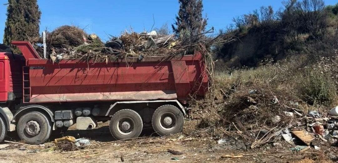 Δυτική Αχαΐα: Εντοπίστηκε παράνομη χωματερή με σοβαρό κίνδυνο πρόκλησης πυρκαγιάς ΦΩΤΟ