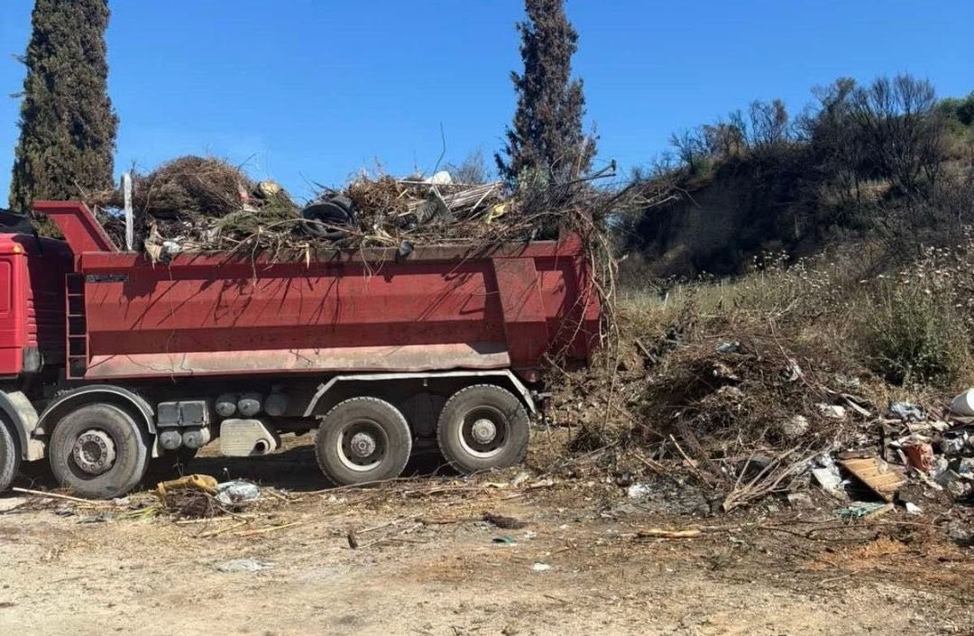Δυτική Αχαΐα: Εντοπίστηκε παράνομη χωματερή με σοβαρό κίνδυνο πρόκλησης πυρκαγιάς ΦΩΤΟ