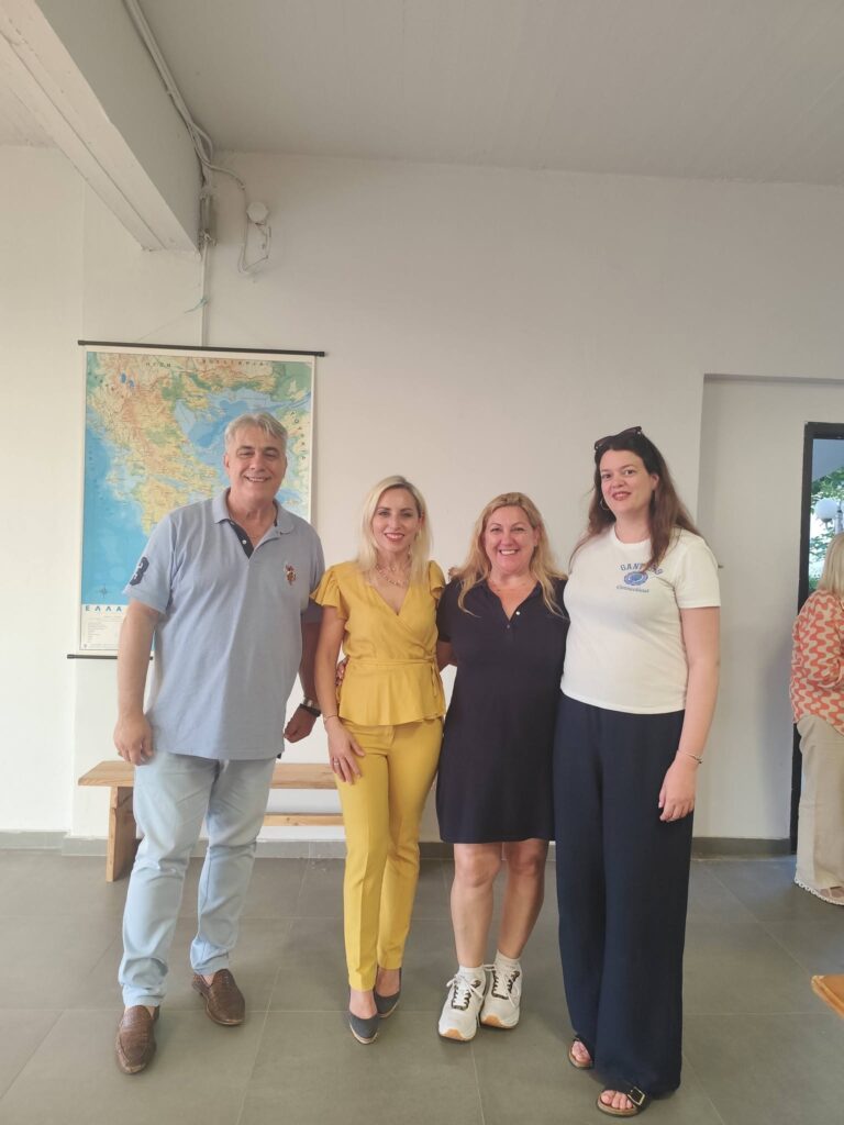 «Χτίζοντας Γέφυρες στην Οικογένεια» σε συνάντηση στον Κάτω Αλισσό ΦΩΤΟ 31 «Χτίζοντας Γέφυρες στην Οικογένεια» σε συνάντηση στον Κάτω Αλισσό ΦΩΤΟ
