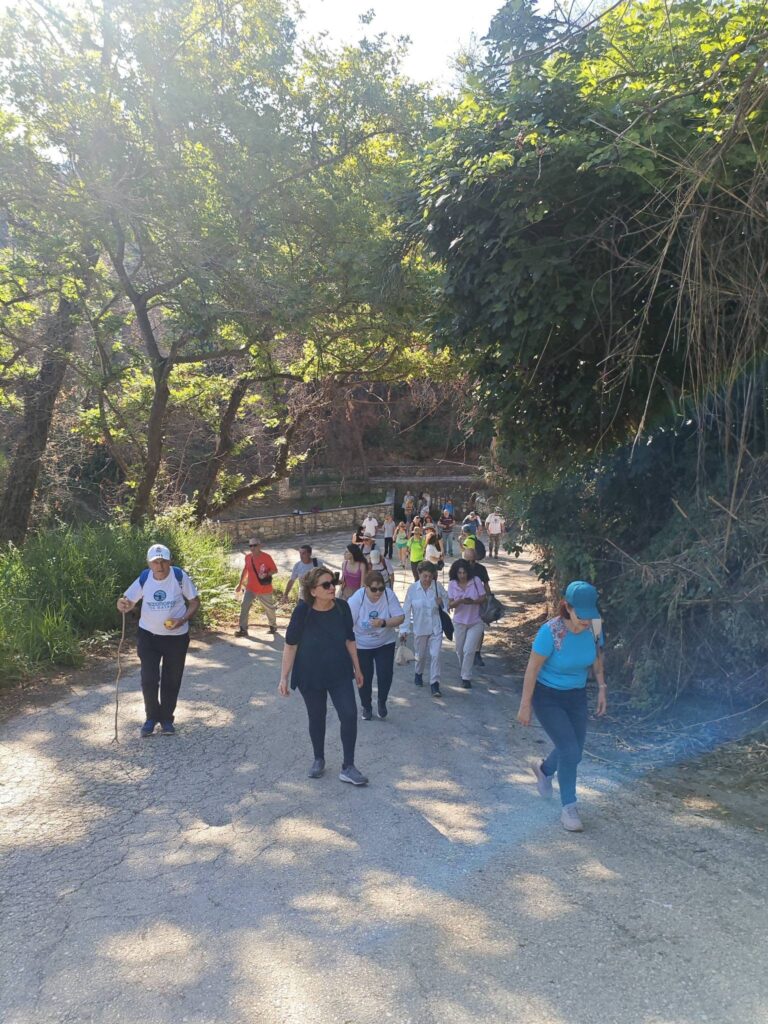 Οι «Πεζοπόροι της Πάτρας» περπάτησαν από Βραχναίκα μέχρι Δρέσθενα ΦΩΤΟ 31 Οι «Πεζοπόροι της Πάτρας» περπάτησαν από Βραχναίκα μέχρι Δρέσθενα ΦΩΤΟ