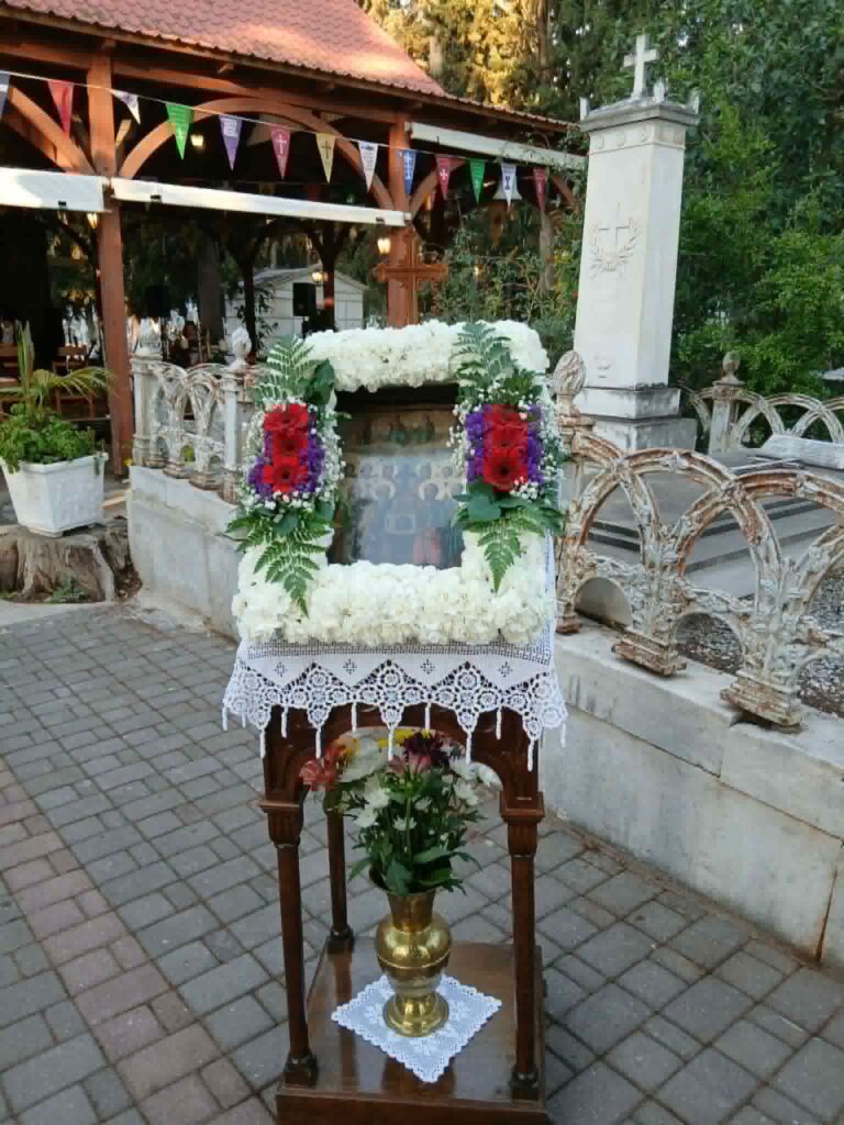 Η Κυριακή των Αγίων Πάντων στο Κοιμητήριο Αιγίου ΦΩΤΟ 30 Η Κυριακή των Αγίων Πάντων στο Κοιμητήριο Αιγίου ΦΩΤΟ