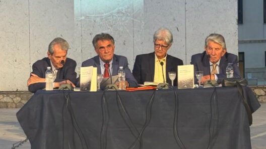 Η παρουσίαση του βιβλίου του τ. δημάρχου Στάθη Θεοδωρακόπουλου «Το Αίγιο που χάνεται» ΦΩΤΟ 47 Η παρουσίαση του βιβλίου του τ. δημάρχου Στάθη Θεοδωρακόπουλου «Το Αίγιο που χάνεται» ΦΩΤΟ