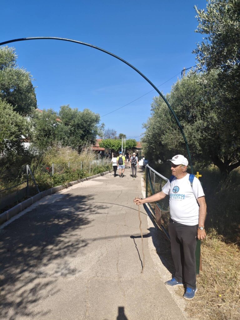 Οι «Πεζοπόροι της Πάτρας» περπάτησαν από Βραχναίκα μέχρι Δρέσθενα ΦΩΤΟ 29 Οι «Πεζοπόροι της Πάτρας» περπάτησαν από Βραχναίκα μέχρι Δρέσθενα ΦΩΤΟ