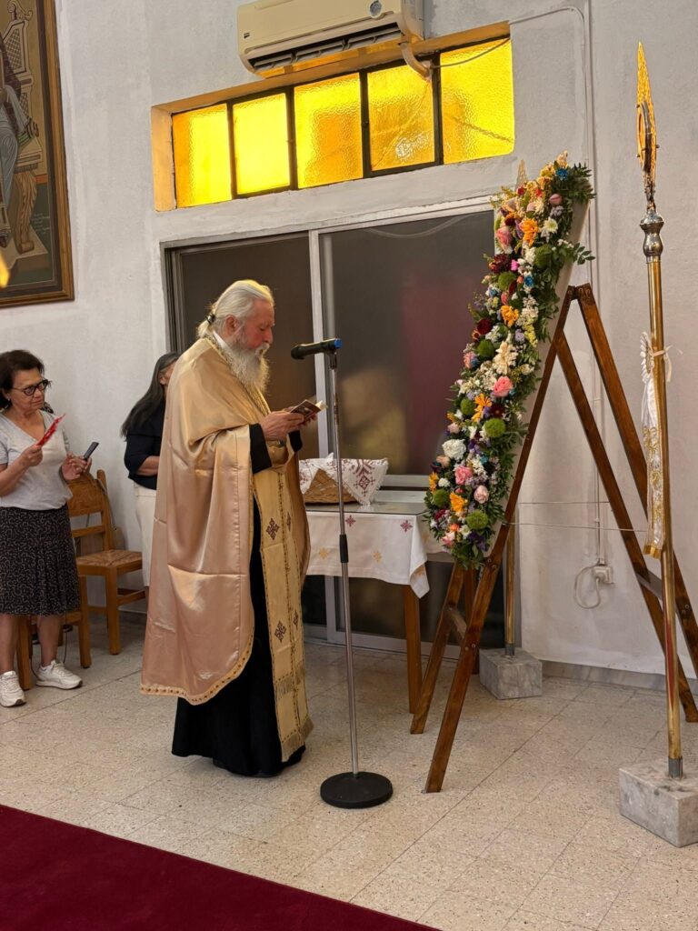 Με λαμπρότητα η Πανήγυρις του Ιερού Ναού Αγίων Πάντων Ροδινής Πατρών ΦΩΤΟ 31 Με λαμπρότητα η Πανήγυρις του Ιερού Ναού Αγίων Πάντων Ροδινής Πατρών ΦΩΤΟ