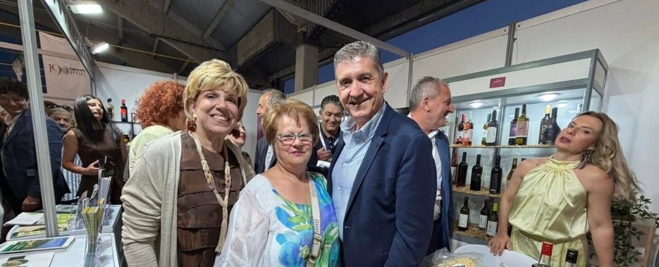 Η Ένωση Γυναικών «ΔυμΑρίστη» στη Εκθεση «Agro Food & Drink Expo» ΦΩΤΟ