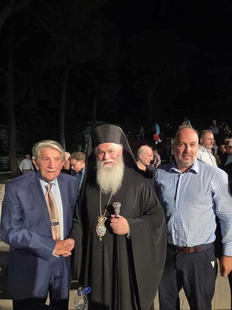 Η παρουσίαση του βιβλίου του τ. δημάρχου Στάθη Θεοδωρακόπουλου «Το Αίγιο που χάνεται» ΦΩΤΟ 31 Η παρουσίαση του βιβλίου του τ. δημάρχου Στάθη Θεοδωρακόπουλου «Το Αίγιο που χάνεται» ΦΩΤΟ