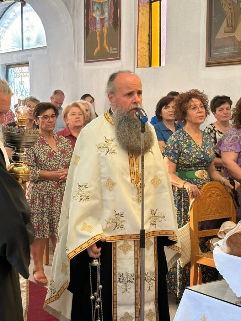 Με λαμπρότητα η Πανήγυρις του Ιερού Ναού Αγίων Πάντων Ροδινής Πατρών ΦΩΤΟ 36 Με λαμπρότητα η Πανήγυρις του Ιερού Ναού Αγίων Πάντων Ροδινής Πατρών ΦΩΤΟ