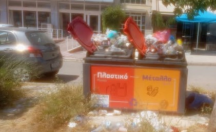 Πάτρα: Τους «έφαγε η βρώμα» στα Ταμπάχανα δίπλα σε πιάτσα ταξί ΦΩΤΟ