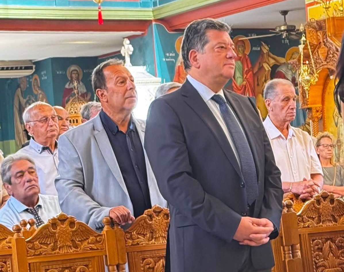 Ο Δημήτρης Παλούμπης στα ονομαστήρια του Μητροπολίτου Καλαβρύτων και Αιγιαλείας Ιερωνύμου ΦΩΤΟ 35 Ο Δημήτρης Παλούμπης στα ονομαστήρια του Μητροπολίτου Καλαβρύτων και Αιγιαλείας Ιερωνύμου ΦΩΤΟ