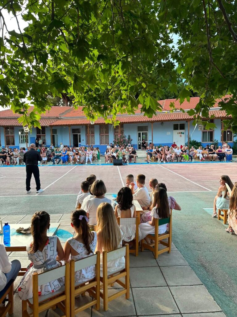 Τελετή λήξης της σχολικής χρονιάς στο 2ο Δημοτικό Ακράτας ΦΩΤΟ 31 Τελετή λήξης της σχολικής χρονιάς στο 2ο Δημοτικό Ακράτας ΦΩΤΟ
