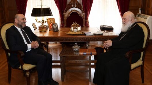 Αχαΐα: Συνάντηση Φωτήλα - Ιερώνυμου για κοινωνική προσφορά στην περιοχή 38 Συνάντηση φωτισμού σε ιερό χώρο