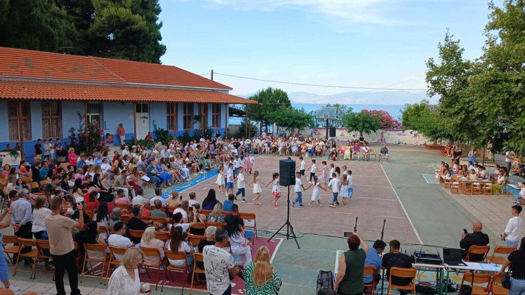 Τελετή λήξης της σχολικής χρονιάς στο 2ο Δημοτικό Ακράτας ΦΩΤΟ 38 Τελετή λήξης της σχολικής χρονιάς στο 2ο Δημοτικό Ακράτας ΦΩΤΟ