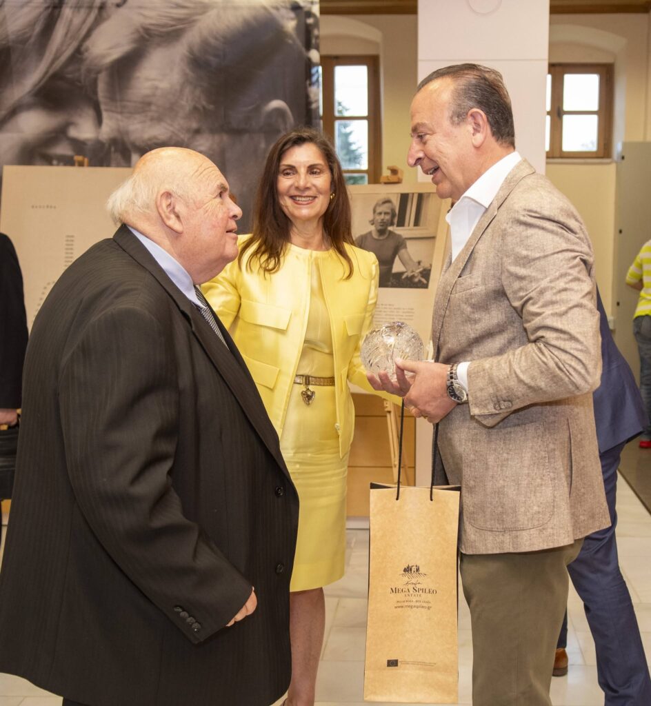 Η Πανηπειρωτική Αδελφότητα Αιγιάλειας στα Ιωάννινα ΦΩΤΟ 34 Η Πανηπειρωτική Αδελφότητα Αιγιάλειας στα Ιωάννινα ΦΩΤΟ