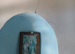 Αχαΐα: Ρωγμές σε ιστορικό εκκλησάκι του Προφήτη Ηλία, 200 ετών ΦΩΤΟ