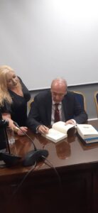 Η παρουσίαση του βιβλίου του Πατρινού Πρέσβυ Δημήτρη Παπανδρέου ΦΩΤΟ 29 Η παρουσίαση του βιβλίου του Πατρινού Πρέσβυ Δημήτρη Παπανδρέου ΦΩΤΟ