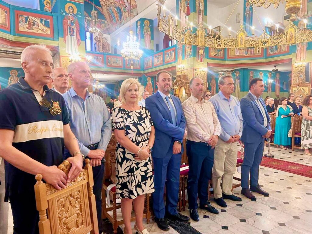Εορτάζει τα ονομαστήριά του, σήμερα, ο Μητροπολίτης Ιερώνυμος, παρουσία πολλών Ιεραρχών, στο Αίγιο ΦΩΤΟ 43 Εορτάζει τα ονομαστήριά του, σήμερα, ο Μητροπολίτης Ιερώνυμος, παρουσία πολλών Ιεραρχών, στο Αίγιο ΦΩΤΟ