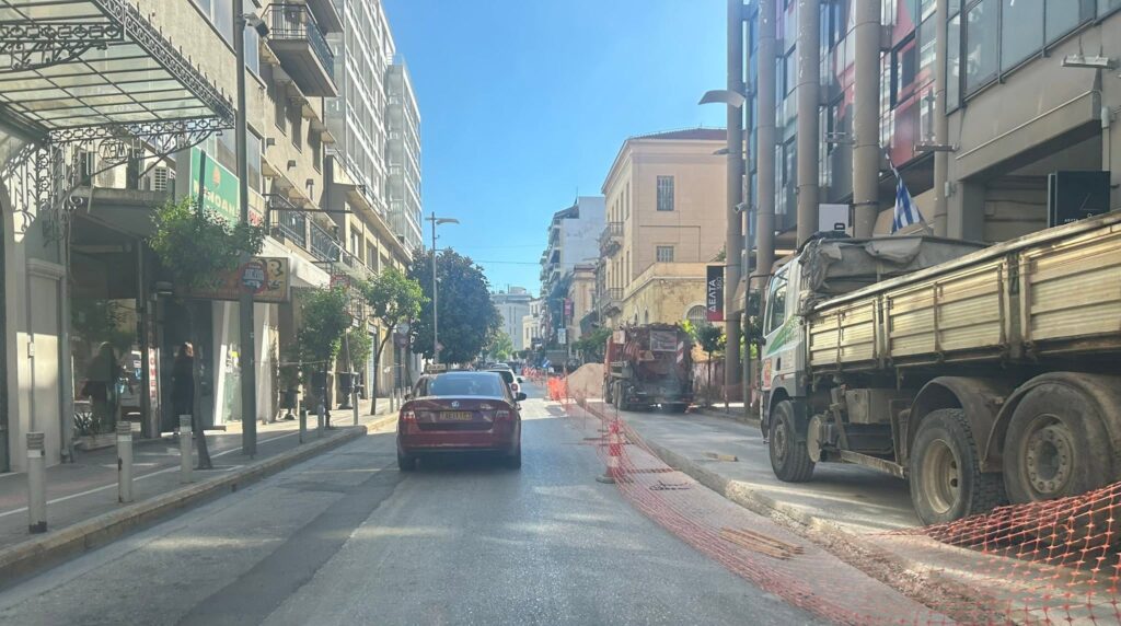 Πάτρα: Κυκλοφοριακό «έμφραγμα» στην Αγίου Ανδρέου - Οργή για έργα σε ώρες αιχμής ΦΩΤΟ 29 Πάτρα: Κυκλοφοριακό «έμφραγμα» στην Αγίου Ανδρέου - Οργή για έργα σε ώρες αιχμής ΦΩΤΟ
