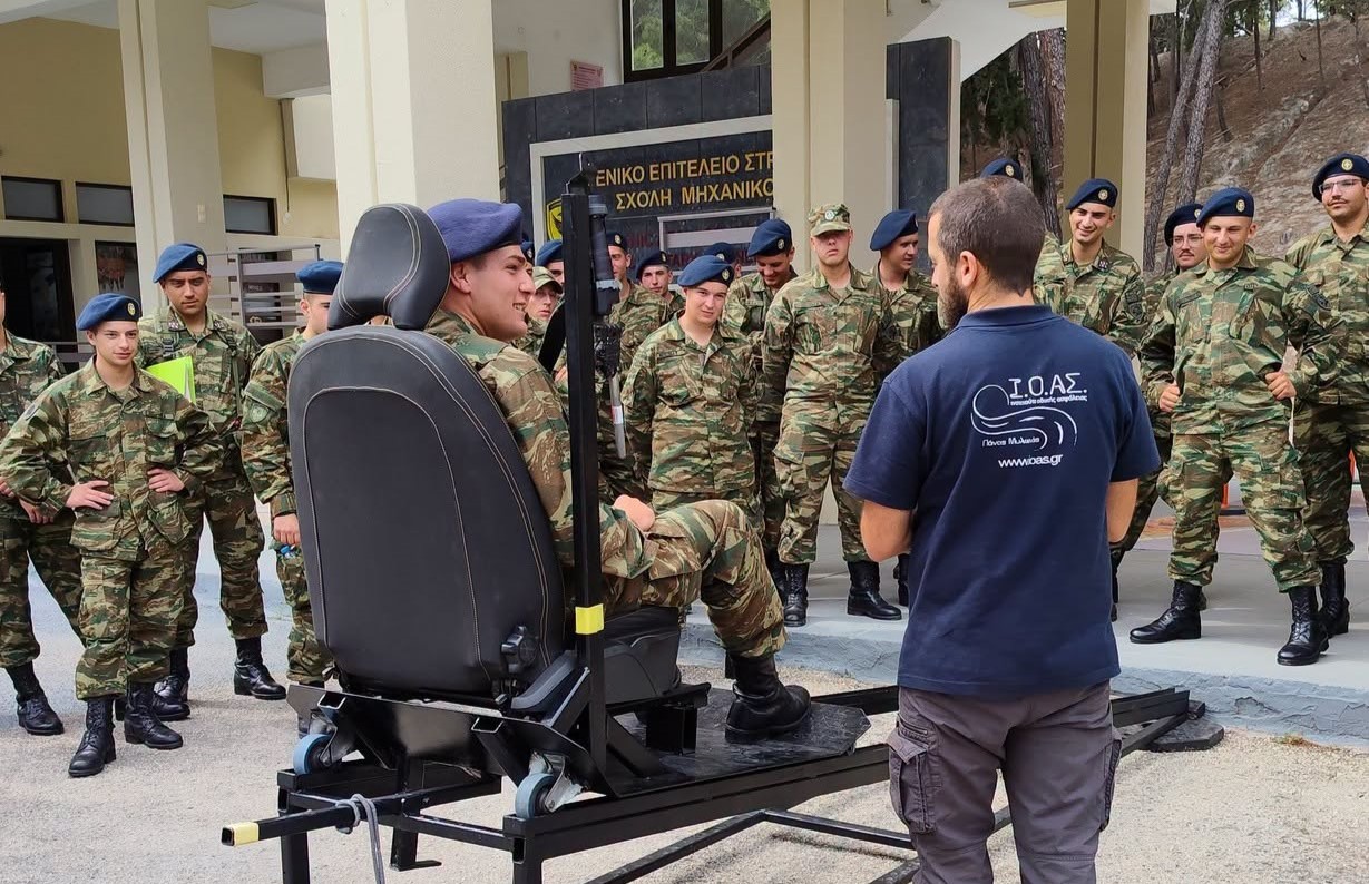 Εκπαιδεύσεις οδικής ασφάλειας στις Ένοπλες Δυνάμεις, από ΙΟΑΣ και Ολυμπία Οδό ΦΩΤΟ