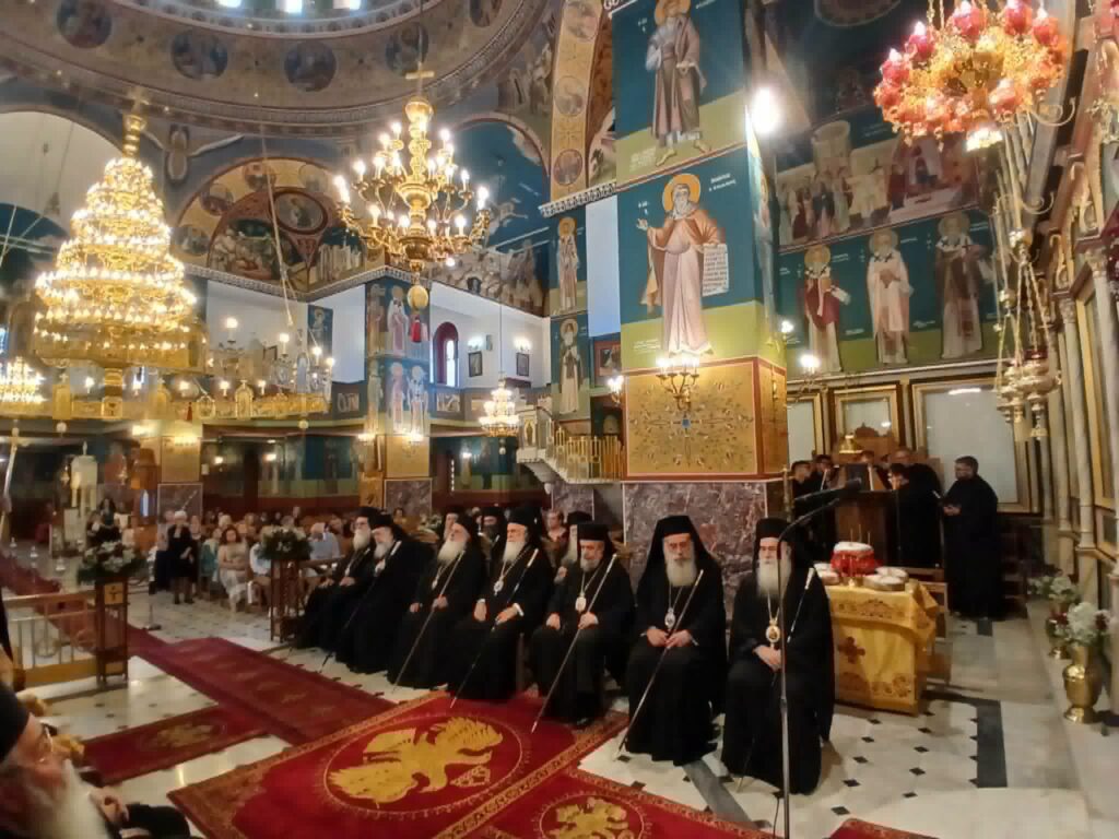 Εορτάζει τα ονομαστήριά του, σήμερα, ο Μητροπολίτης Ιερώνυμος, παρουσία πολλών Ιεραρχών, στο Αίγιο ΦΩΤΟ 35 Εορτάζει τα ονομαστήριά του, σήμερα, ο Μητροπολίτης Ιερώνυμος, παρουσία πολλών Ιεραρχών, στο Αίγιο ΦΩΤΟ