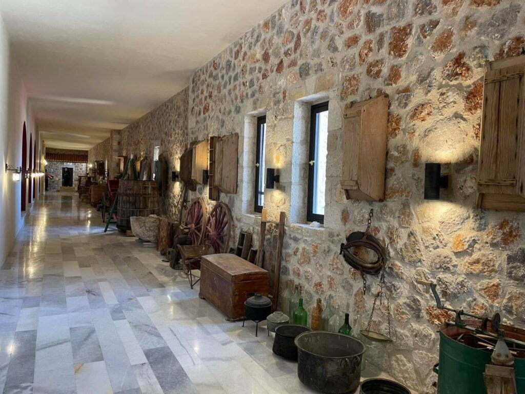 Προσκυνηματική εκδρομή του Αγίου Δημητρίου Πατρών, στον Άγιο Ιωάννη τον Μακρυνό ΦΩΤΟ 34 Προσκυνηματική εκδρομή του Αγίου Δημητρίου Πατρών, στον Άγιο Ιωάννη τον Μακρυνό ΦΩΤΟ