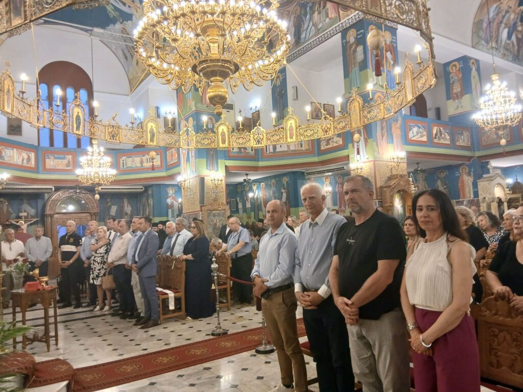 Εορτάζει τα ονομαστήριά του, σήμερα, ο Μητροπολίτης Ιερώνυμος, παρουσία πολλών Ιεραρχών, στο Αίγιο ΦΩΤΟ 32 Εορτάζει τα ονομαστήριά του, σήμερα, ο Μητροπολίτης Ιερώνυμος, παρουσία πολλών Ιεραρχών, στο Αίγιο ΦΩΤΟ