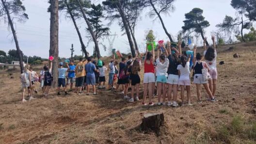 Πότισμα των δενδρυλλίων στο «καμμένο» Γηροκομειό Πατρών ΦΩΤΟ 45 Πότισμα των δενδρυλλίων στο «καμμένο» Γηροκομειό Πατρών ΦΩΤΟ