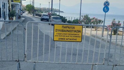 Μεταλλικά κιγκλιδώματα μπλοκάρουν δρόμο στην παραλία Συλιβαινιωτ…