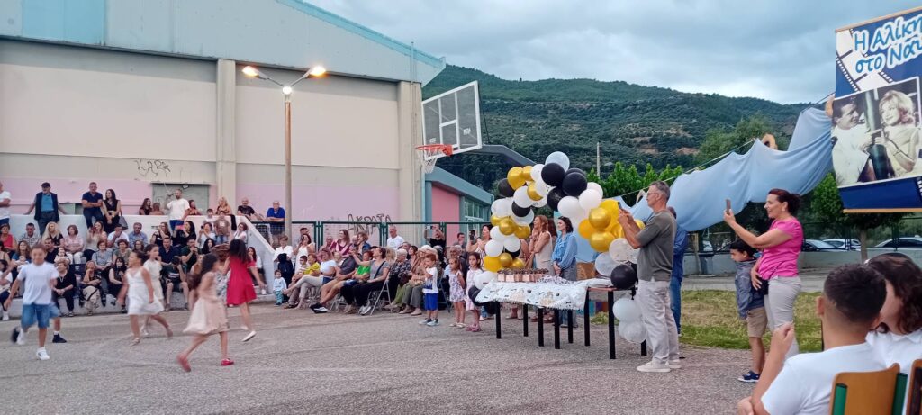 «Άσπρα καράβια τα όνειρα μας» στο 1ο Δημοτικό Σχολείο Ακράτας ΦΩΤΟ 29 «Άσπρα καράβια τα όνειρα μας» στο 1ο Δημοτικό Σχολείο Ακράτας ΦΩΤΟ