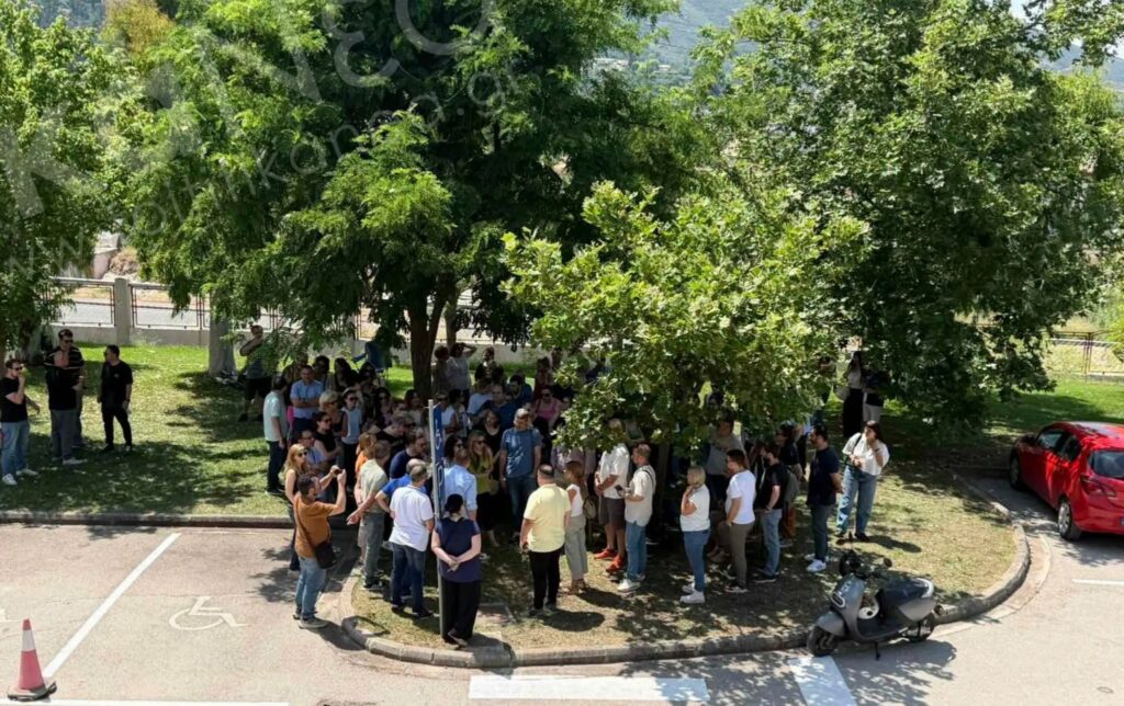 Πάτρα: Στο ΕΑΠ οι «Δημοκράτες» του Κασσελάκη υπέρ των συμβασιούχων ΦΩΤΟ 30 Πάτρα: Στο ΕΑΠ οι «Δημοκράτες» του Κασσελάκη υπέρ των συμβασιούχων ΦΩΤΟ