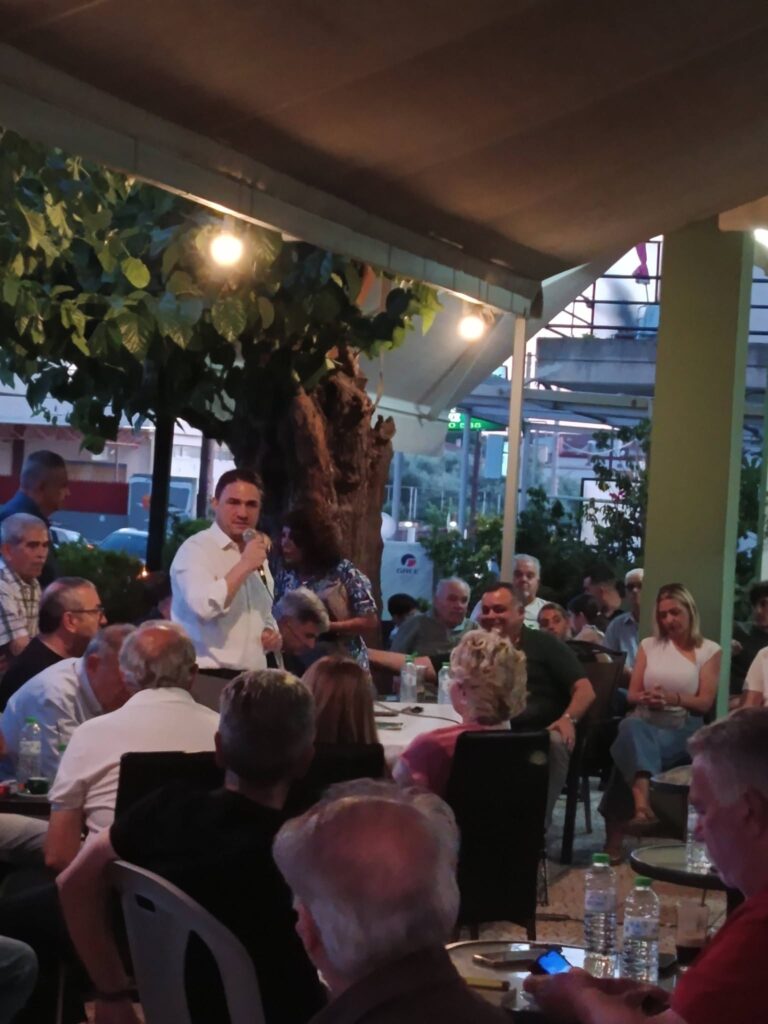 Πάτρα: Περιοδεία Φαραντούρη και Τσουκαλά με στελέχη του ΠΑΣΟΚ Αχαΐας ΦΩΤΟ 35 Πάτρα: Περιοδεία Φαραντούρη και Τσουκαλά με στελέχη του ΠΑΣΟΚ Αχαΐας ΦΩΤΟ