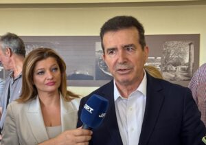 Ηλεία: Περιοεδεία του υπουργού Προστασίας του Πολίτη Μιχάλη Χρυσοχοΐδη ΦΩΤΟ 32 Ηλεία: Περιοεδεία του υπουργού Προστασίας του Πολίτη Μιχάλη Χρυσοχοΐδη ΦΩΤΟ