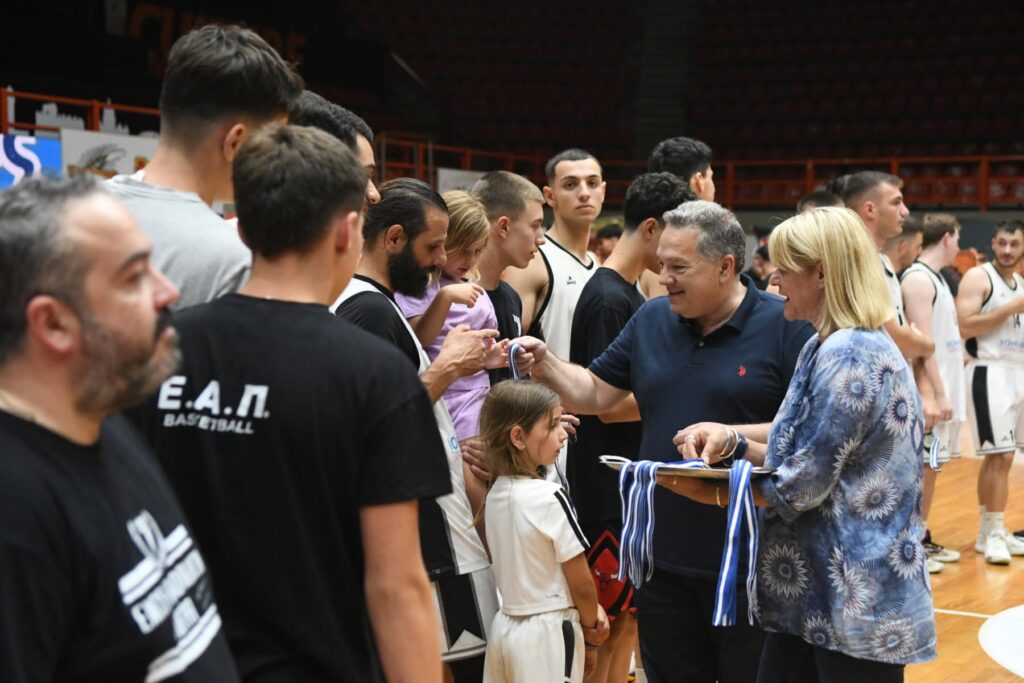 Ο τελικός του Κυπέλλου ΕΣΚΑ-ΗΓ και η ιορτή για το Πατραϊκό ερασιτεχνικό μπάσκετ ΦΩΤΟ 29 Ο τελικός του Κυπέλλου ΕΣΚΑ-ΗΓ και η ιορτή για το Πατραϊκό ερασιτεχνικό μπάσκετ ΦΩΤΟ