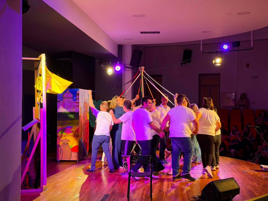 Γιορτή του ΚΔΑΠ-ΑΜΕΑ «Η μικρή παρέα», στο Αίγιο ΦΩΤΟ 33 Γιορτή του ΚΔΑΠ-ΑΜΕΑ «Η μικρή παρέα», στο Αίγιο ΦΩΤΟ