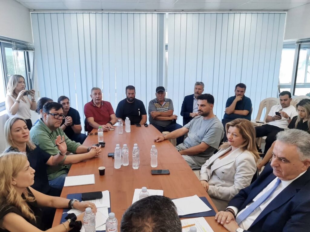 Ηλεία: Περιοεδεία του υπουργού Προστασίας του Πολίτη Μιχάλη Χρυσοχοΐδη ΦΩΤΟ 30 Ηλεία: Περιοεδεία του υπουργού Προστασίας του Πολίτη Μιχάλη Χρυσοχοΐδη ΦΩΤΟ