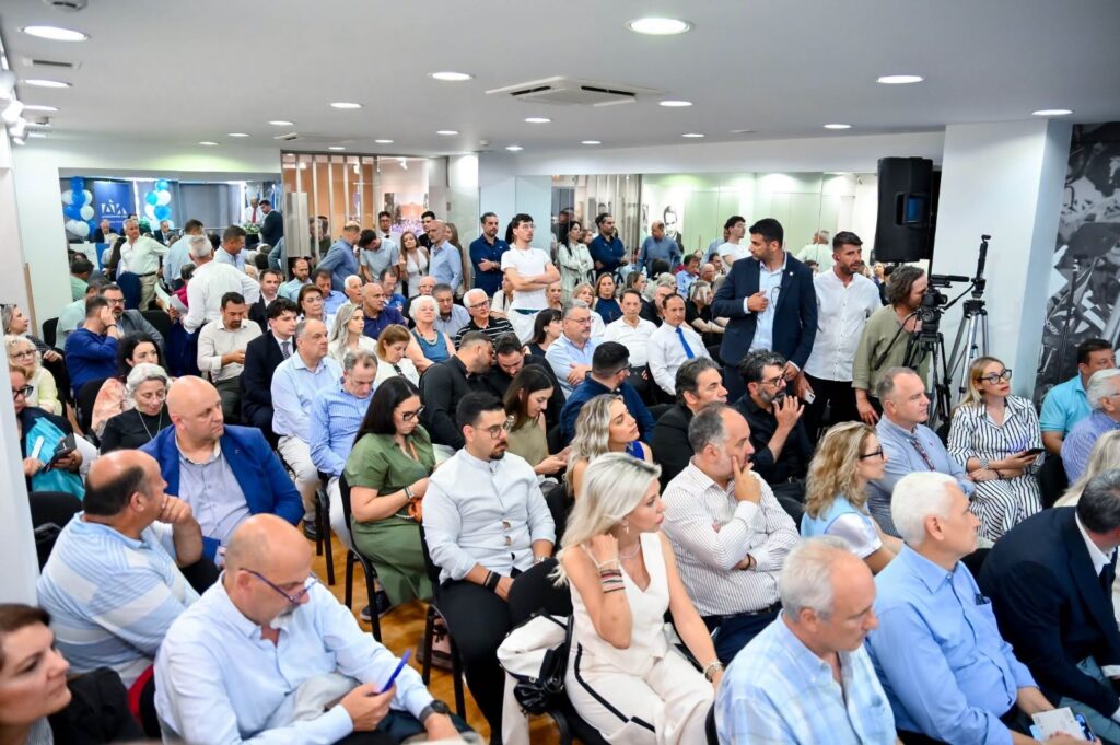 Πολλά κλικ από τα εγκαίναι των νέων Γραφείων της ΔΕΕΠ Αχαΐας της Νέας Δημοκρατίας ΦΩΤΟ 44 Πολλά κλικ από τα εγκαίναι των νέων Γραφείων της ΔΕΕΠ Αχαΐας της Νέας Δημοκρατίας ΦΩΤΟ