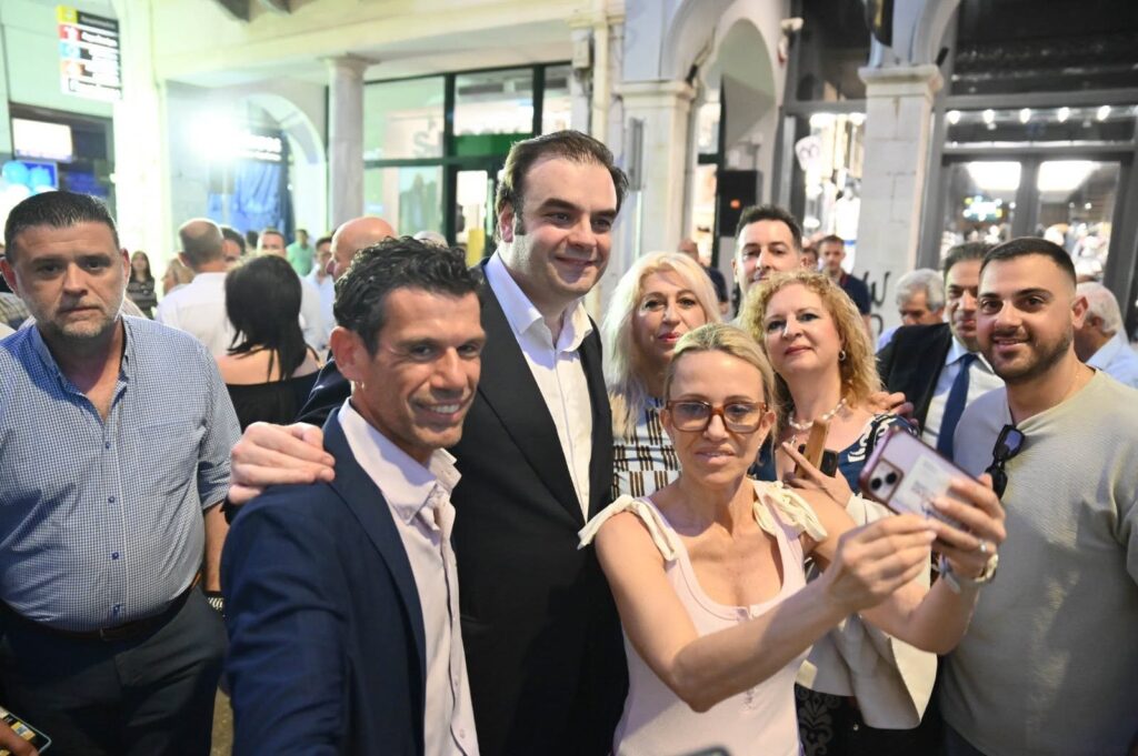Πάτρα: Πως είδε ο Πιερρακάκης τις επαφές του με Φορείς και Κόμμα ΦΩΤΟ 32 Πάτρα: Πως είδε ο Πιερρακάκης τις επαφές του με Φορείς και Κόμμα ΦΩΤΟ