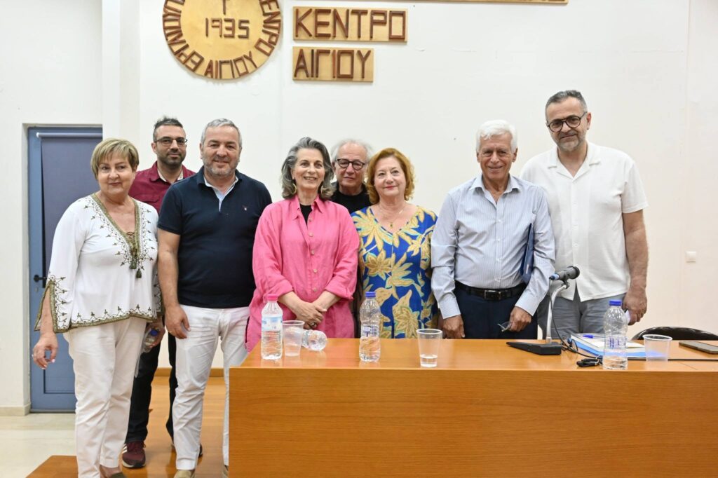Παρουσίαση του βιβλίου της Χριστίνας Φίλιππα από τον Ιατρικό Σύλλογο Αιγίου ΦΩΤΟ 44 Παρουσίαση του βιβλίου της Χριστίνας Φίλιππα από τον Ιατρικό Σύλλογο Αιγίου ΦΩΤΟ
