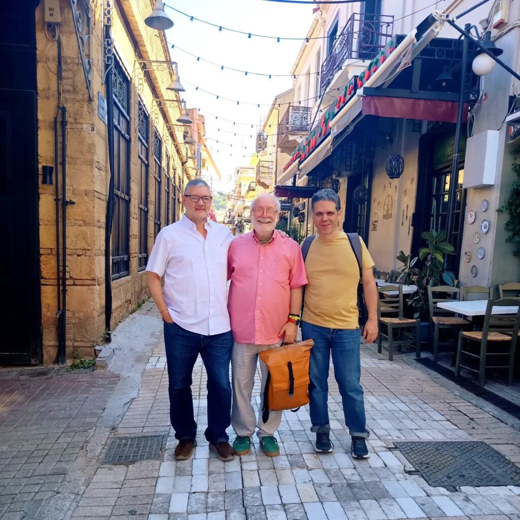 H Πάτρα αποκαλύπτεται στους φιλοξενούμενούς της, μέσω της Ποίησης και του Αντώνη Σκιαθά ΦΩΤΟ 31 H Πάτρα αποκαλύπτεται στους φιλοξενούμενούς της, μέσω της Ποίησης και του Αντώνη Σκιαθά ΦΩΤΟ
