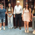 Ο Φωκίων Ζαΐμης με την Φοιτητική Ομάδα «Young Minds Patras» ΦΩΤΟ