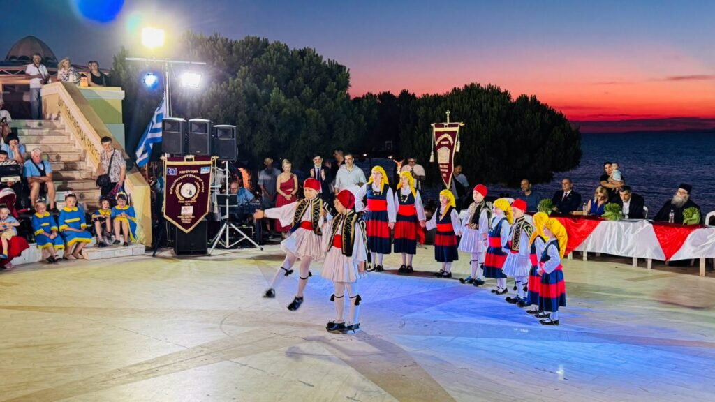Ελλάδα και Ουκρανία σε μια μαγική βραδιά στην Μαρίνα Πατρών, από τον Παγκαλαβρυτινό ΦΩΤΟ 37 Ελλάδα και Ουκρανία σε μια μαγική βραδιά στην Μαρίνα Πατρών, από τον Παγκαλαβρυτινό ΦΩΤΟ